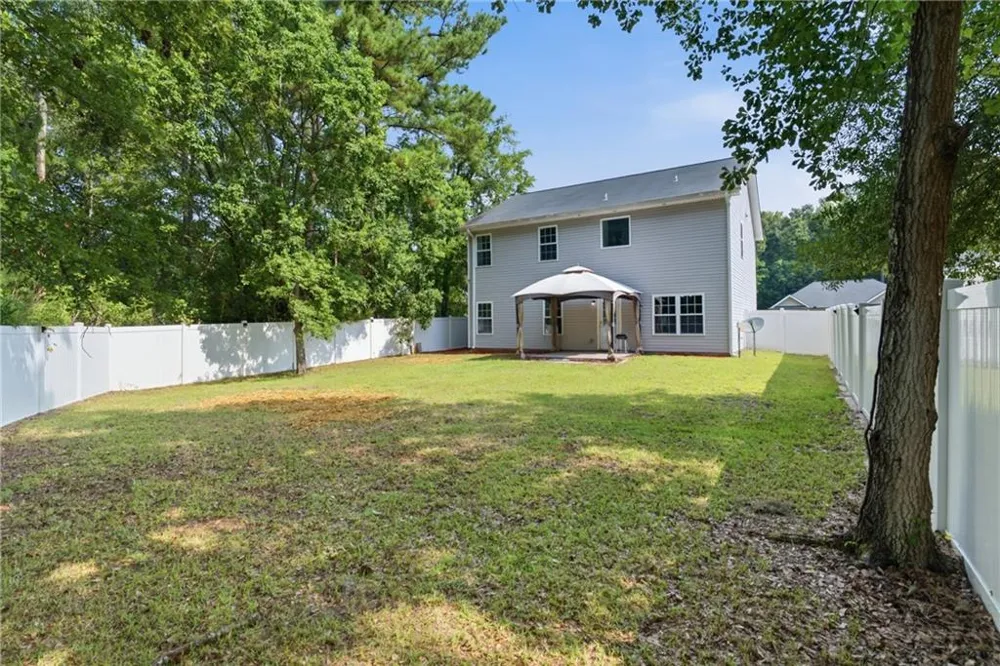 1277 Peacock Trail Hinesville, GA 31313