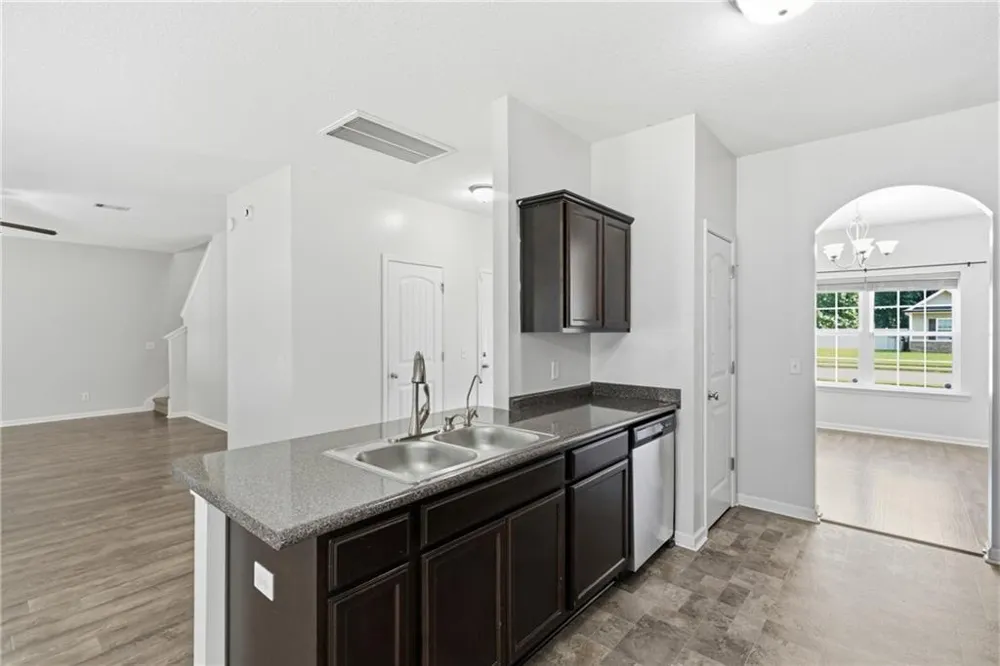 1277 Peacock Trail Hinesville, GA 31313