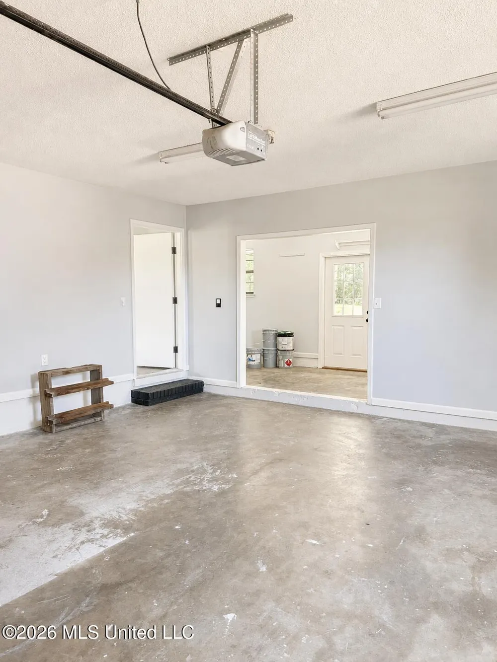 5615 Ahekolo Circle Diamondhead, MS 39525
