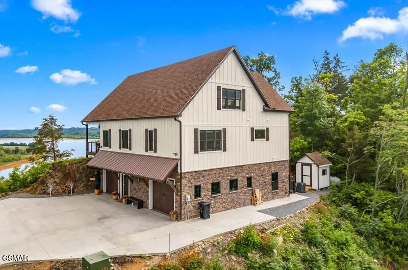 313 River Bluff Way Newport, TN 37821