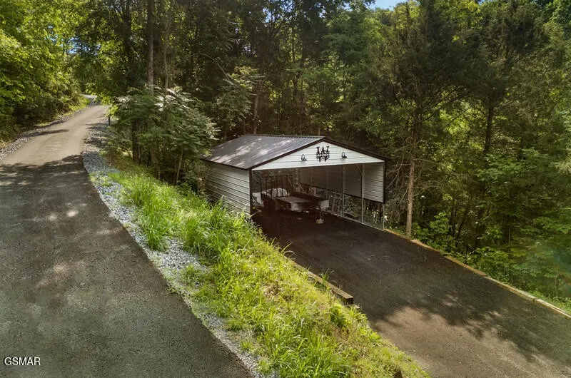 313 River Bluff Way Newport, TN 37821