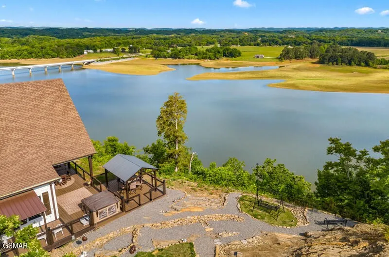 313 River Bluff Way Newport, TN 37821
