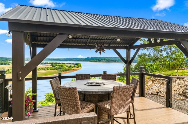 313 River Bluff Way Newport, TN 37821