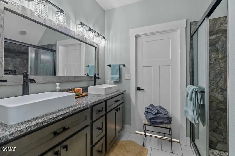 313 River Bluff Way Newport, TN 37821