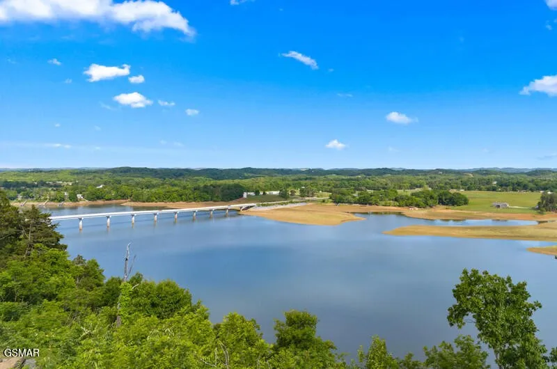 313 River Bluff Way Newport, TN 37821