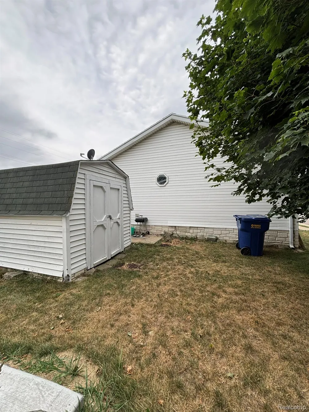 4175 Greenbriar Boulevard Burton City, MI 48529
