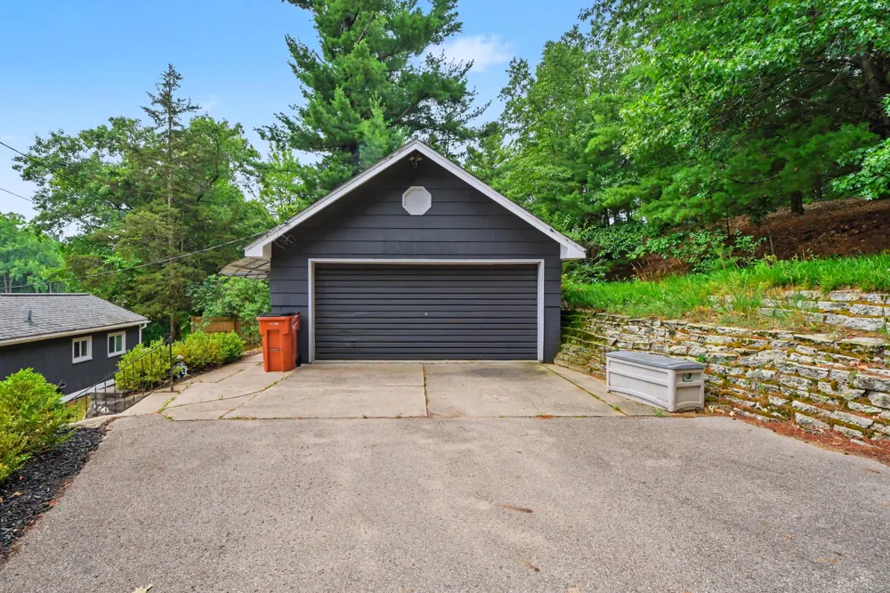 10848 Simpson W Oakfield Township, MI 48838