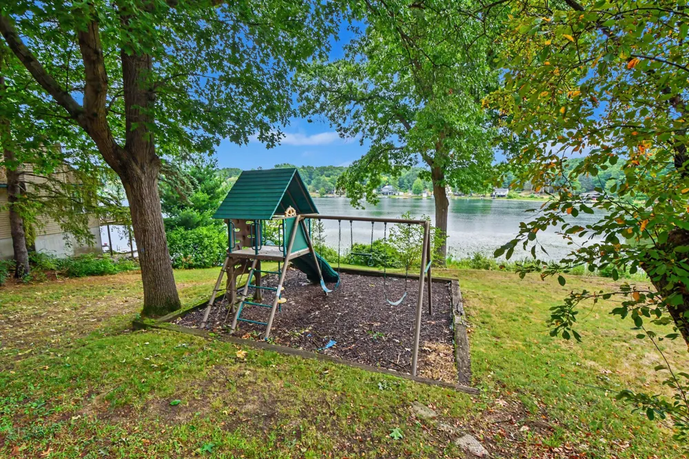 10848 Simpson W Oakfield Township, MI 48838