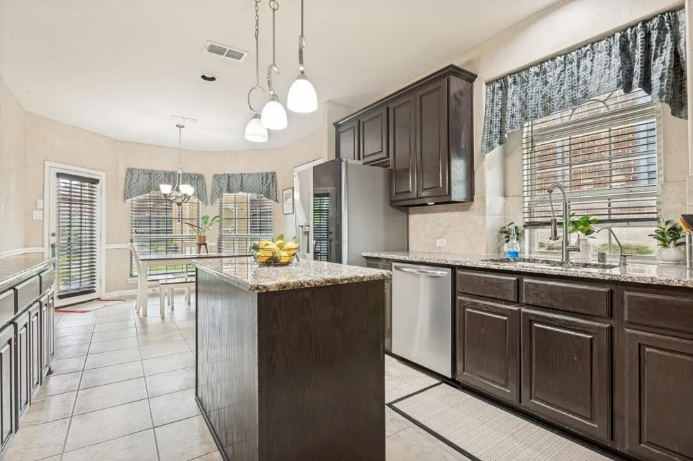 1708 River Run Drive DeSoto, TX 75115