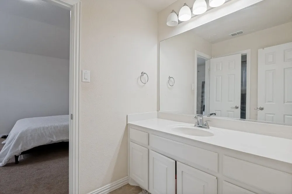 1708 River Run Drive DeSoto, TX 75115