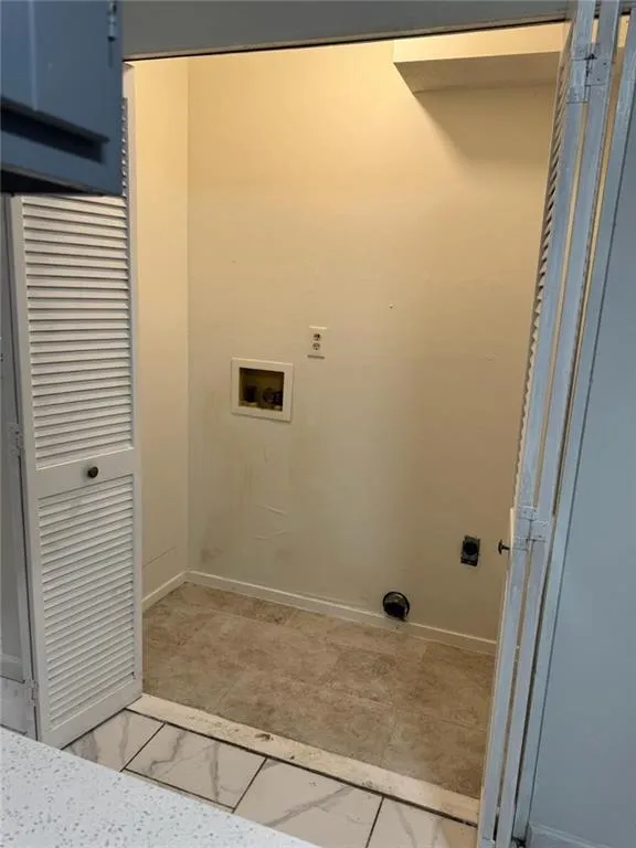 498 Prince Of Wales Stone Mountain, GA 30083