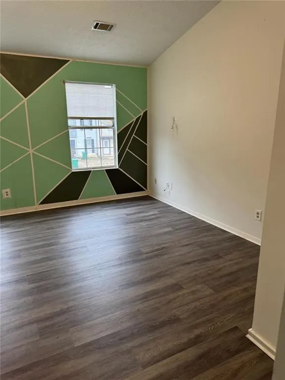 498 Prince Of Wales Stone Mountain, GA 30083