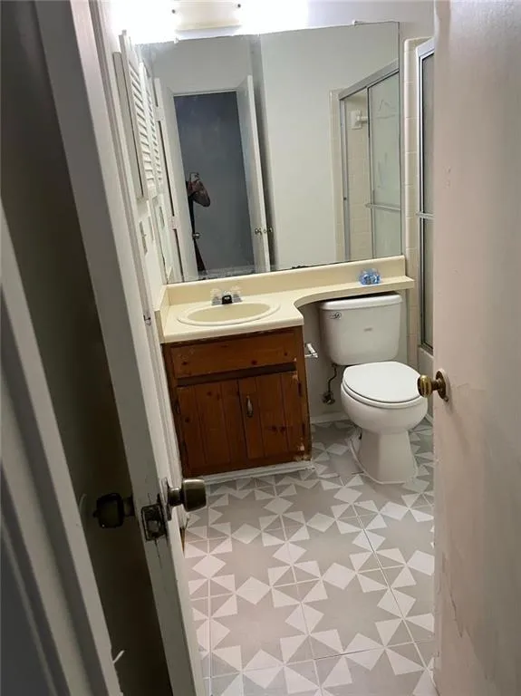 498 Prince Of Wales Stone Mountain, GA 30083