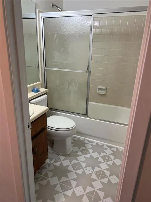 498 Prince Of Wales Stone Mountain, GA 30083