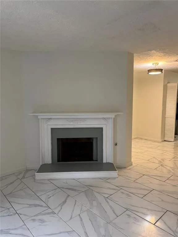 498 Prince Of Wales Stone Mountain, GA 30083