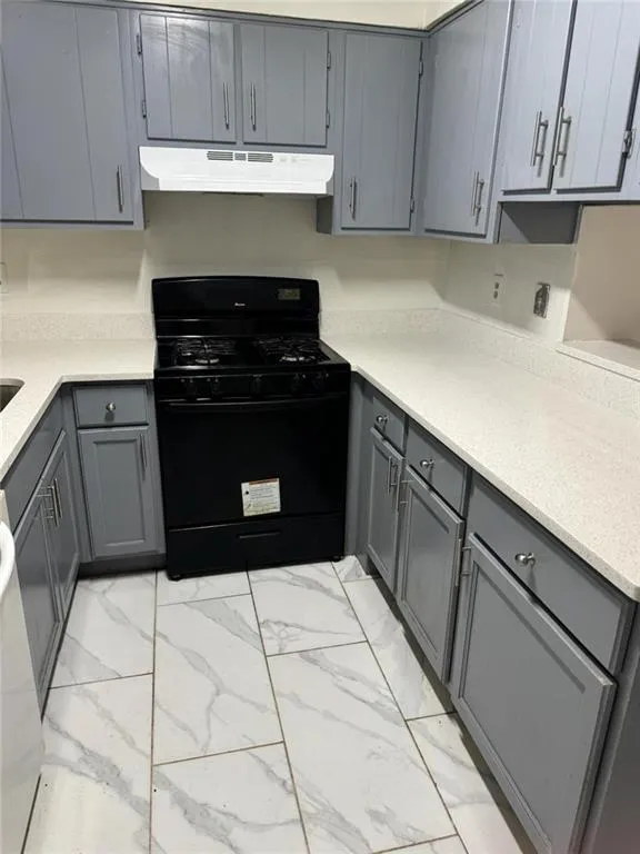 498 Prince Of Wales Stone Mountain, GA 30083