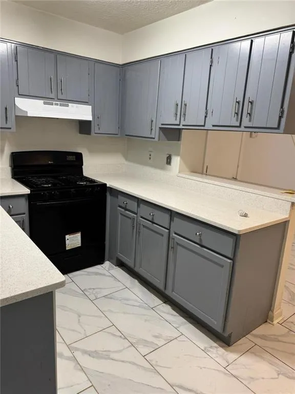498 Prince Of Wales Stone Mountain, GA 30083