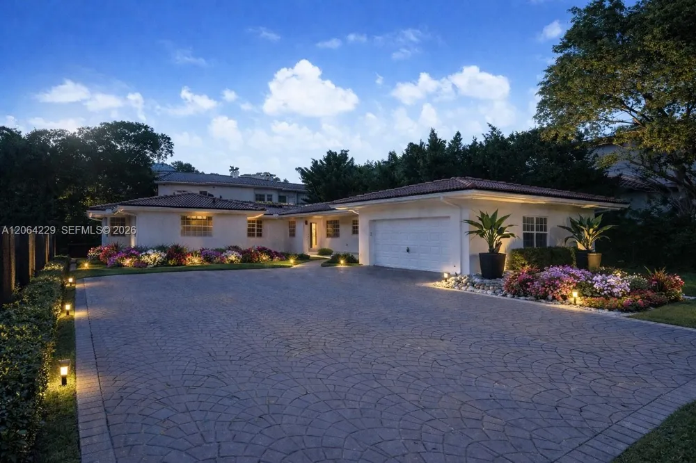 52 Camden Dr Bal Harbour, FL 33154