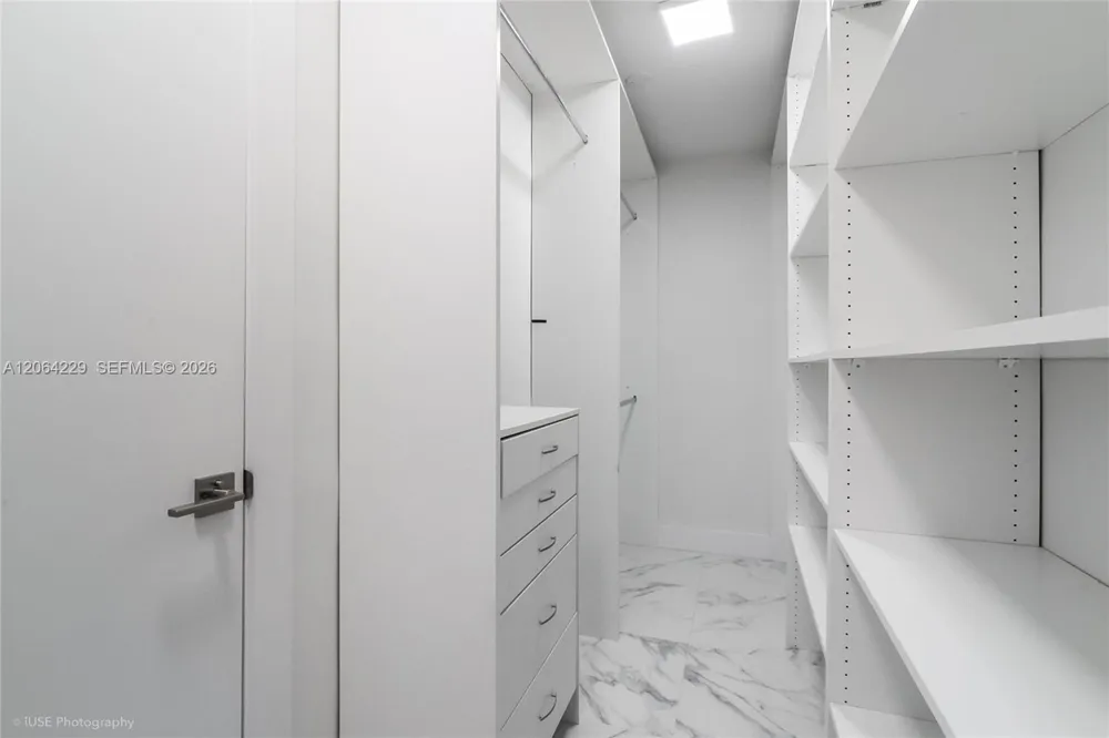 52 Camden Dr Bal Harbour, FL 33154
