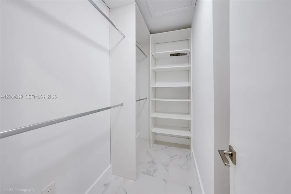 52 Camden Dr Bal Harbour, FL 33154