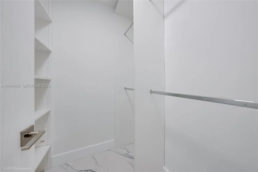 52 Camden Dr Bal Harbour, FL 33154