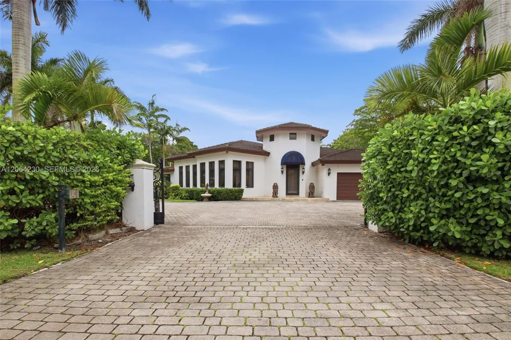 6200 SW 97th Ave Miami, FL 33173