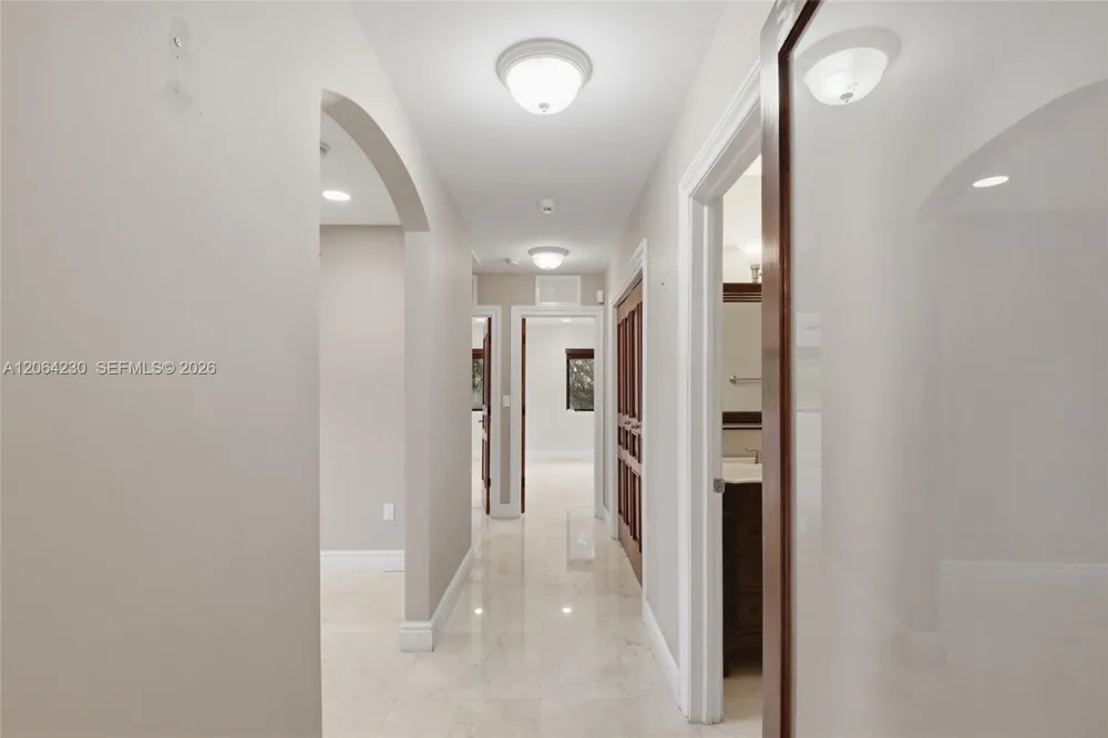 6200 SW 97th Ave Miami, FL 33173