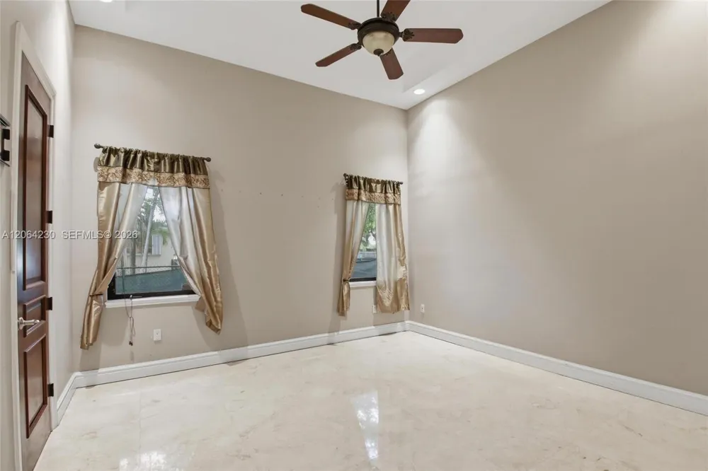 6200 SW 97th Ave Miami, FL 33173