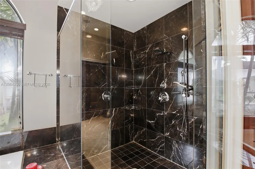 6200 SW 97th Ave Miami, FL 33173