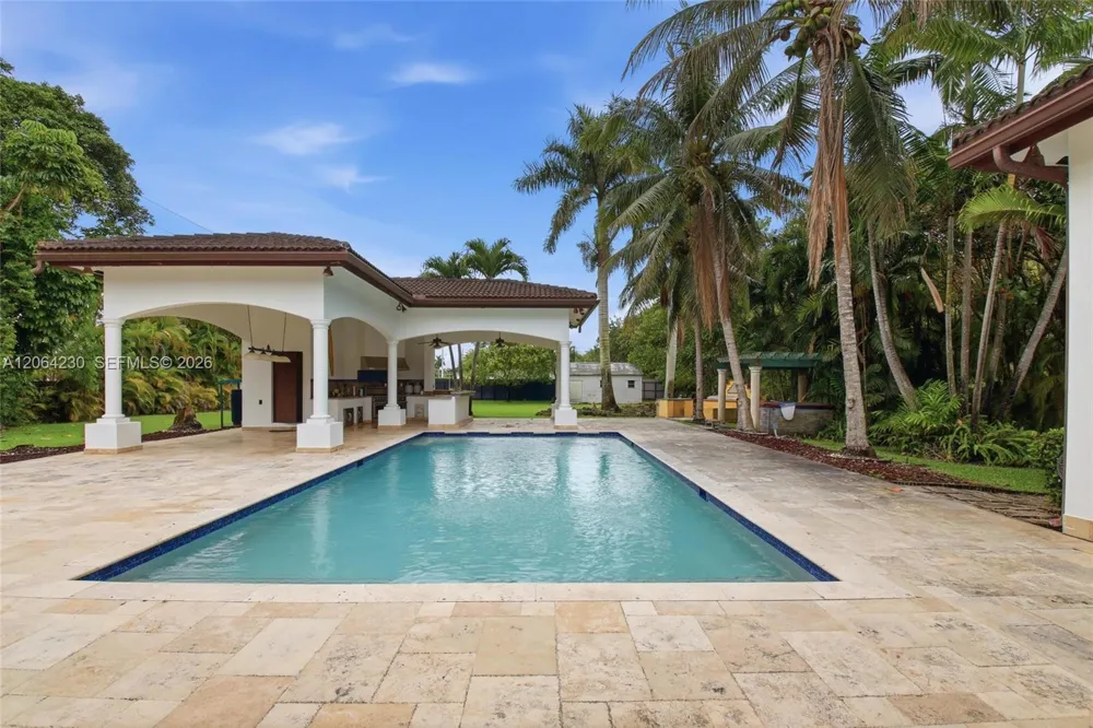6200 SW 97th Ave Miami, FL 33173