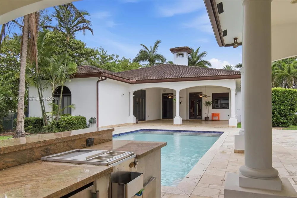 6200 SW 97th Ave Miami, FL 33173