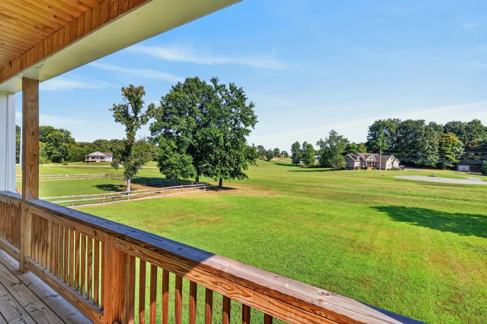 170 Honeysuckle Ln Sparta, TN 38583