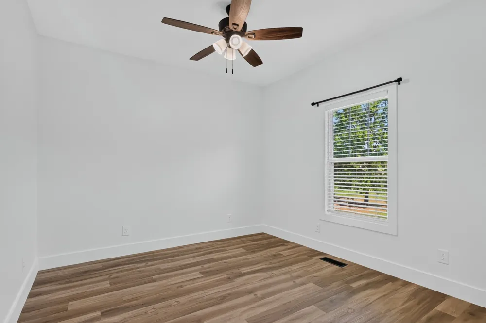 170 Honeysuckle Ln Sparta, TN 38583