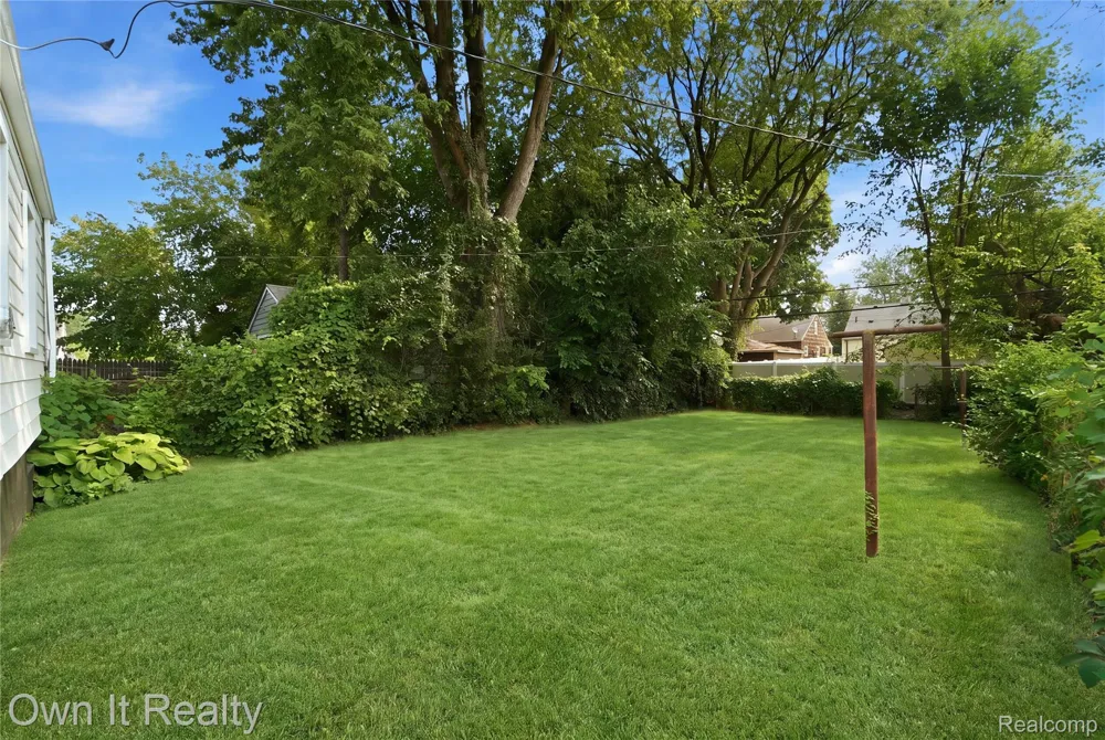 19004 Wormer Street Detroit City, MI 48219
