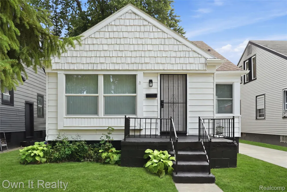 19004 Wormer Street Detroit City, MI 48219