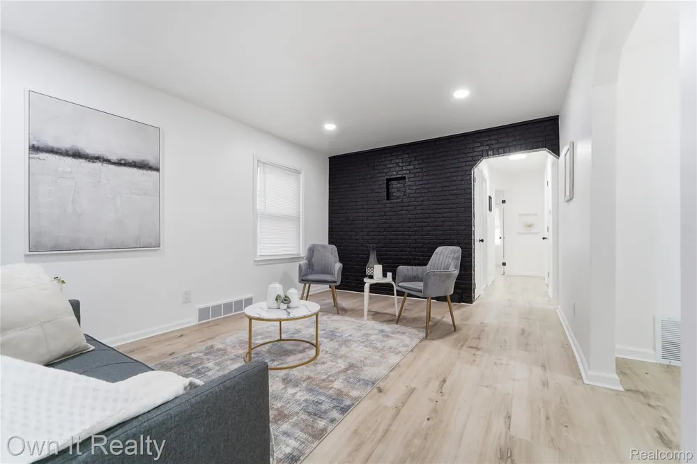 19004 Wormer Street Detroit City, MI 48219