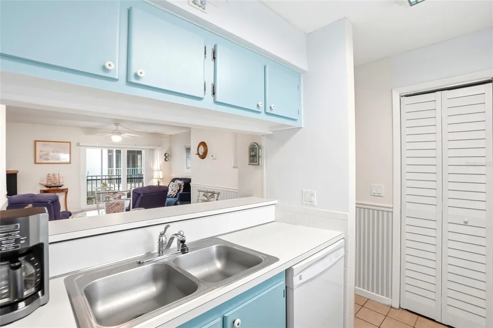 320 MEDALLION BOULEVARD #H Madeira Beach, FL 33708