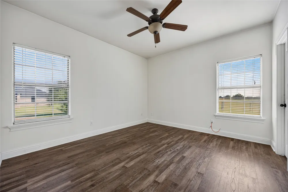1354 Shadow Lakes Drive Wills Point, TX 75169