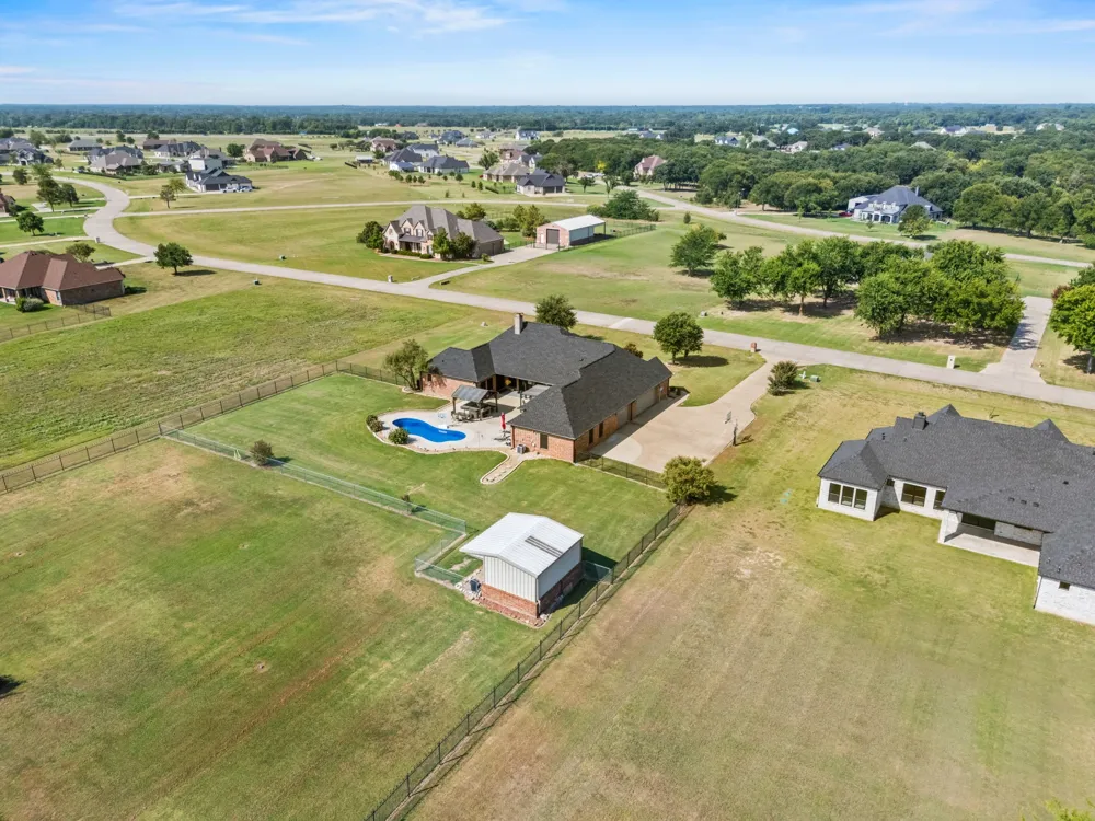 1354 Shadow Lakes Drive Wills Point, TX 75169