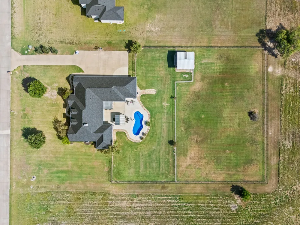 1354 Shadow Lakes Drive Wills Point, TX 75169