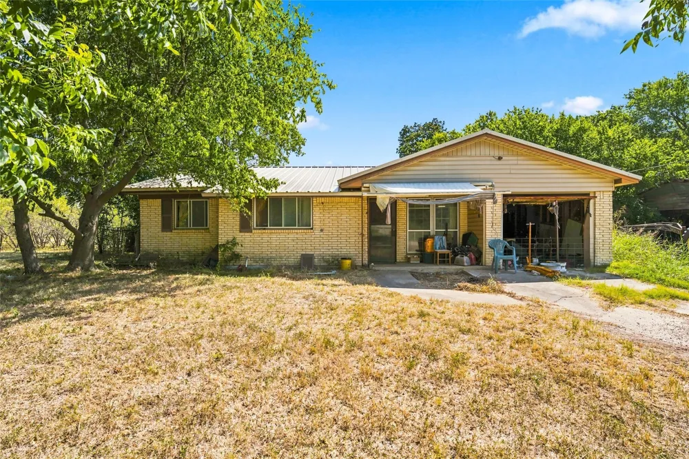 1816 Wesley Chapel Road Gholson, TX 76705
