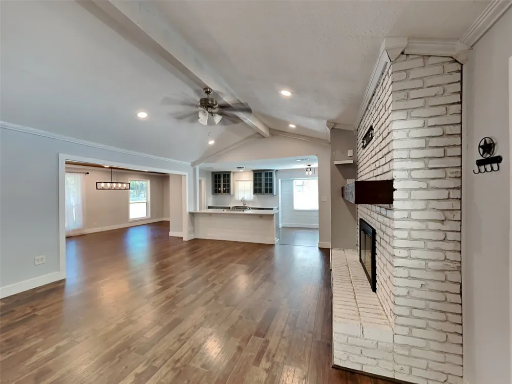 3704 Astoria Drive Arlington, TX 76013