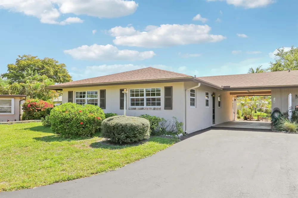 129 Mockingbird Lane Delray Beach, FL 33445