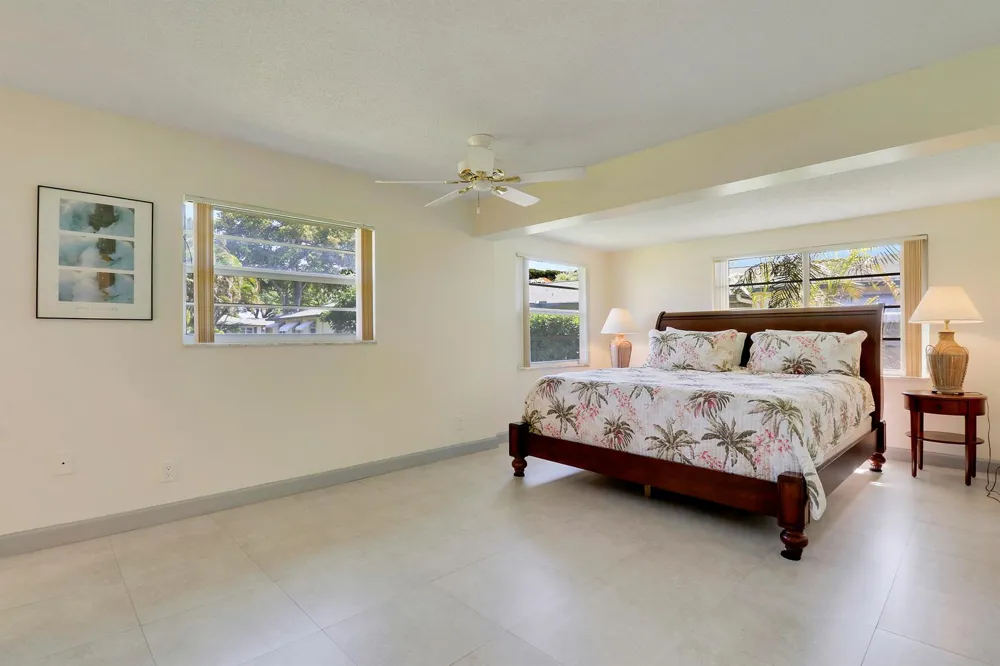 129 Mockingbird Lane Delray Beach, FL 33445