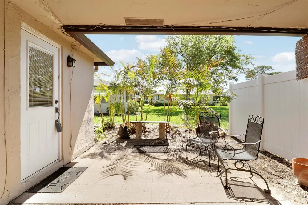 129 Mockingbird Lane Delray Beach, FL 33445