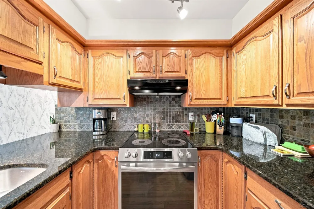 288 Whitlock St Street Saline City, MI 48176