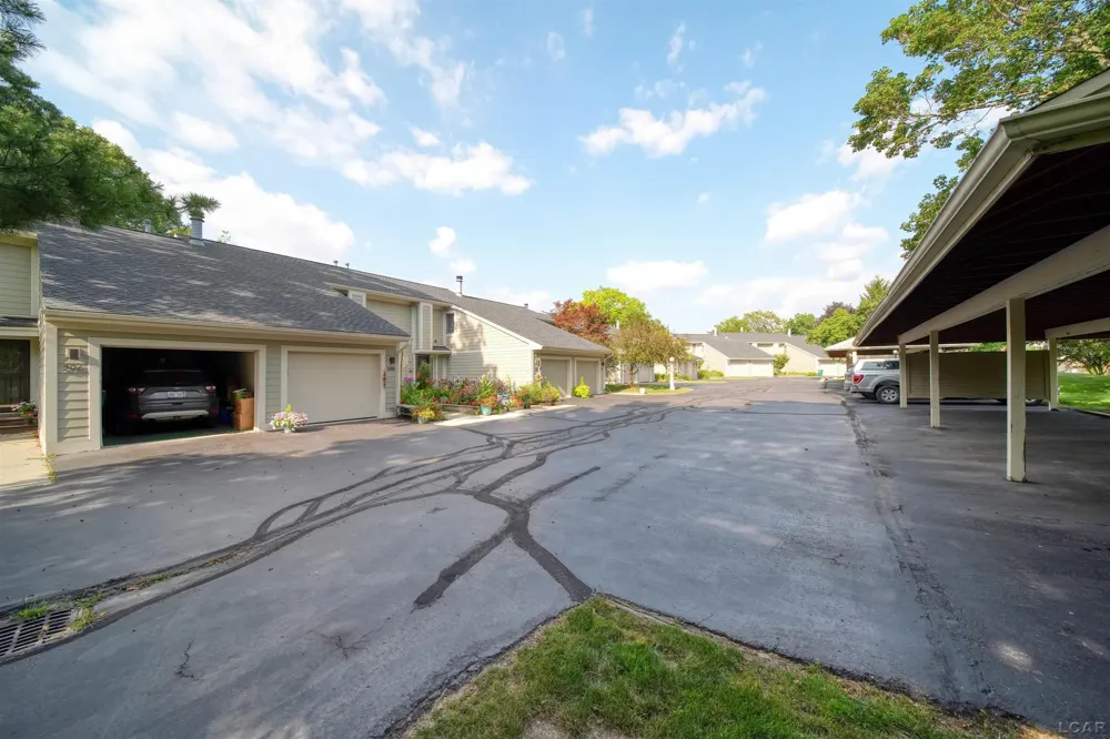 288 Whitlock St Street Saline City, MI 48176