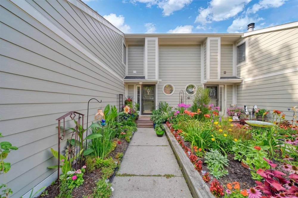 288 Whitlock St Street Saline City, MI 48176
