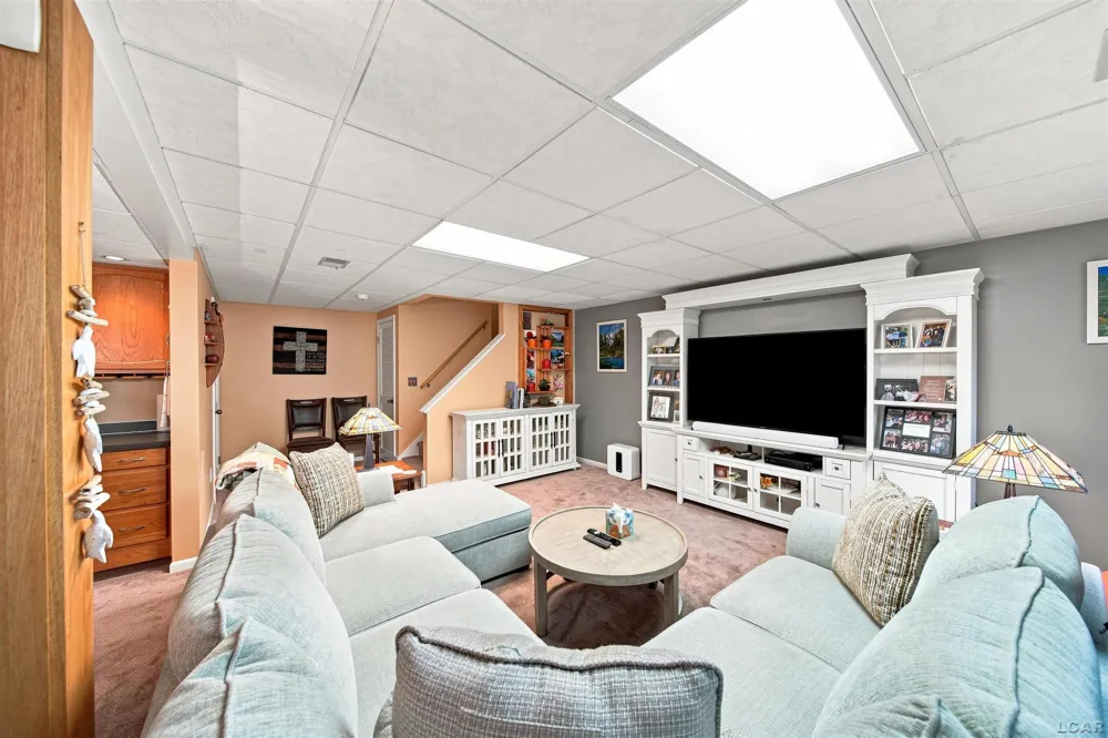 288 Whitlock St Street Saline City, MI 48176
