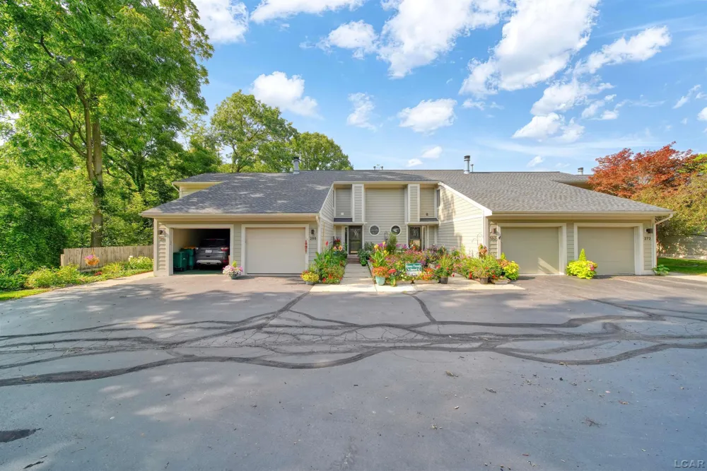 288 Whitlock St Street Saline City, MI 48176